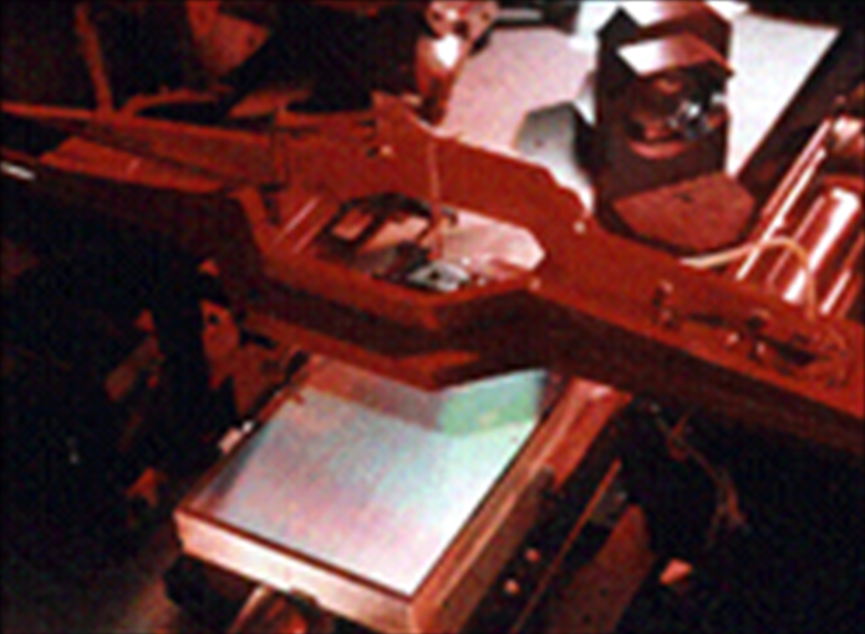 機械切りグレーティング製品化に成功