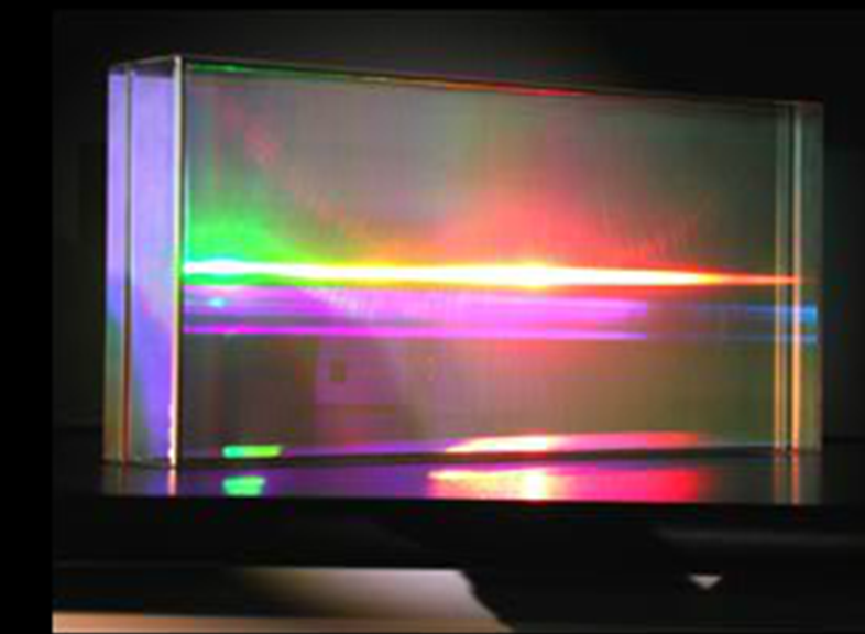 誘電体多層膜グレーティング(MLD)を開発